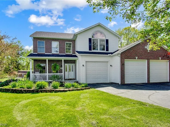 190 Conn Dr, Newark, OH 43055