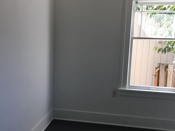 2nd image of 5211 11th Ave NE #202