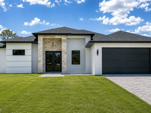 211 Truman Ave, Lehigh Acres, FL 33936