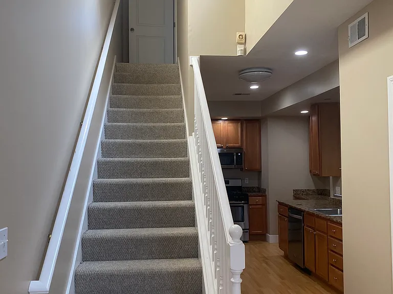 741 Ellis St #9 — Photo 6
