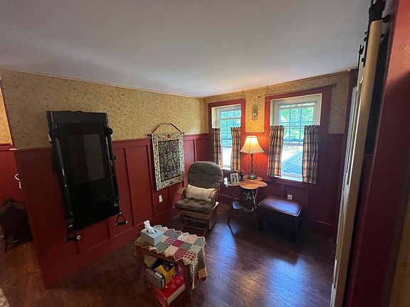 5th image of 48 N Wakefield Road