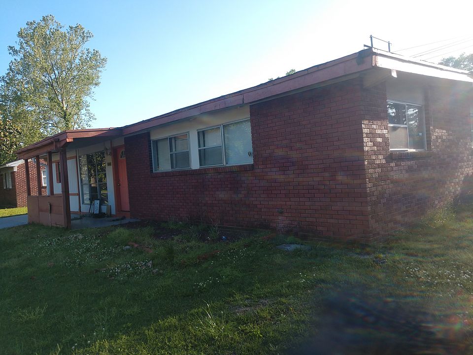 1st image of 1006 Bloomfield Dr