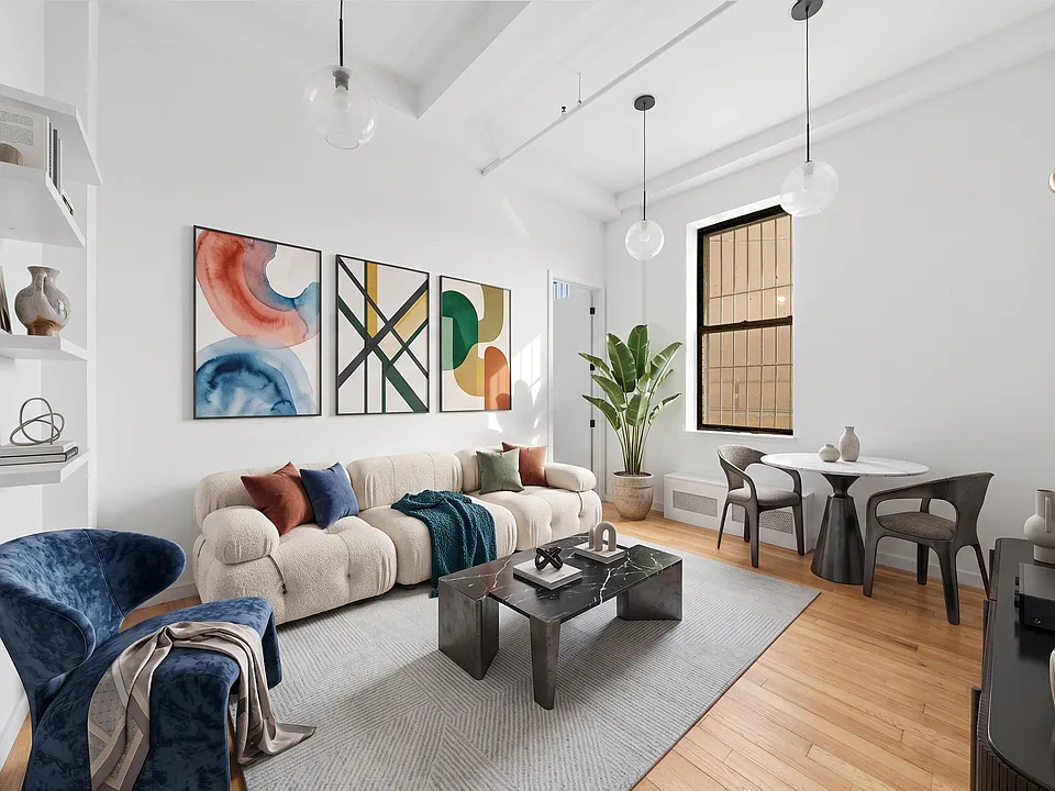 584 Myrtle Ave #1B