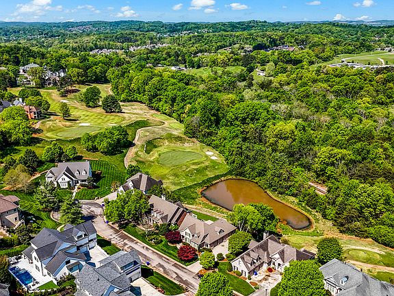 3rd image of 9048 Legends Lake Ln