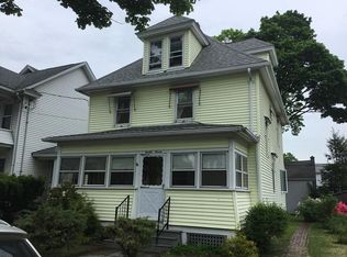 27 Home St, Springfield, MA 01104