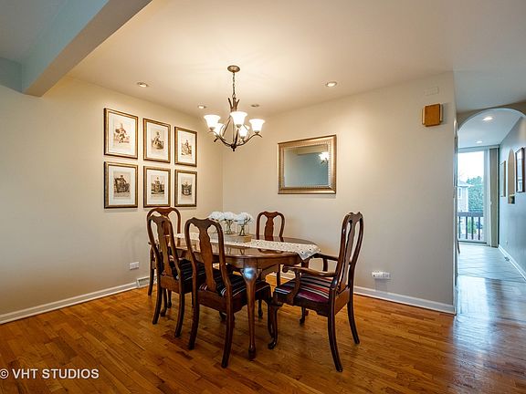 4th image of 540 Skokie Blvd