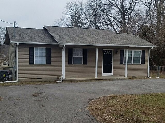 1st image of 2945 Orchard Ave