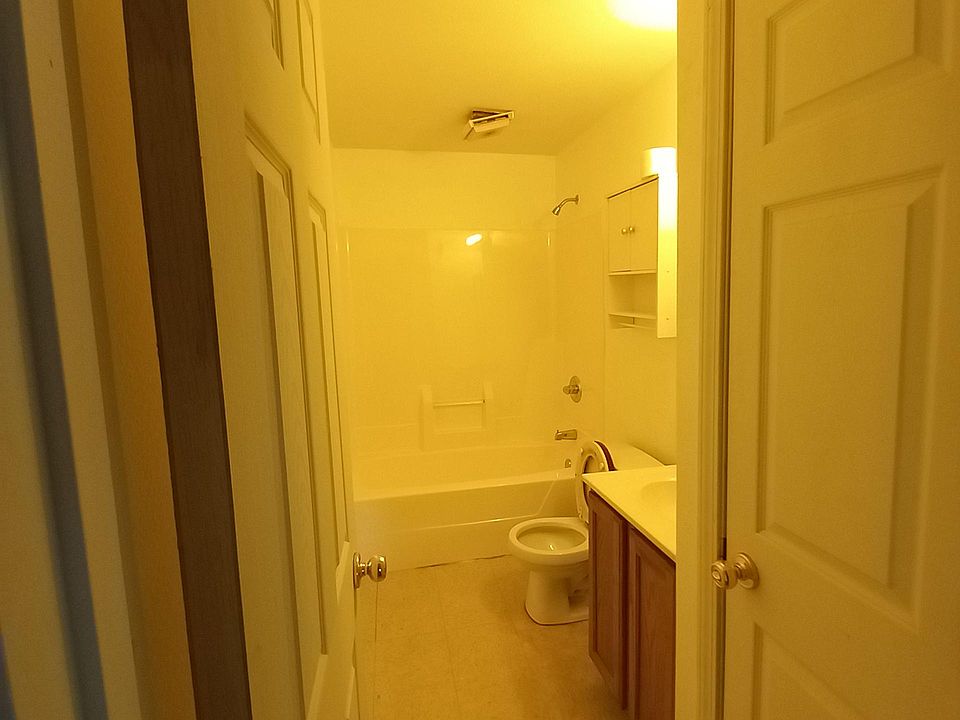 202 Mill St Mount Olive IL Zillow