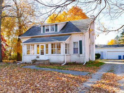 1311 Nichols Rd, Kalamazoo, MI, 49006