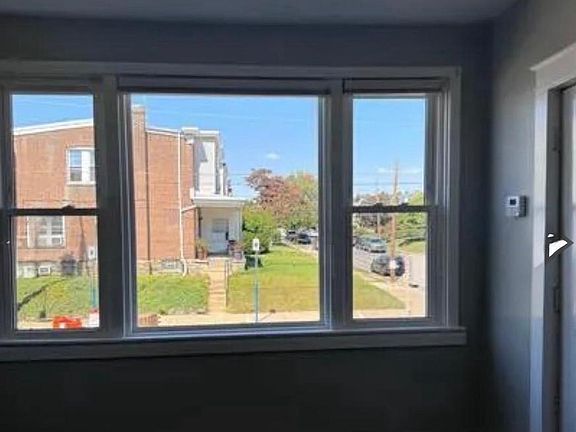 3rd image of 7725 Walker St