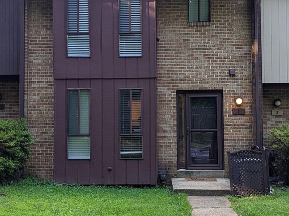 2nd image of 7 Briardale Ct