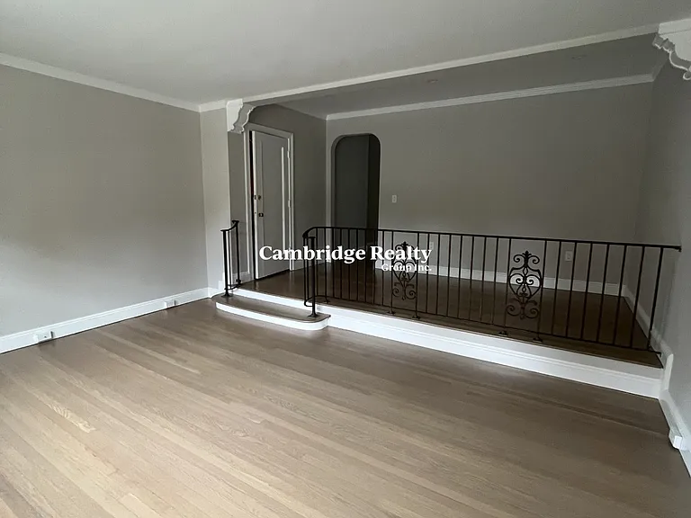 35 Park St #2T — Photo 8