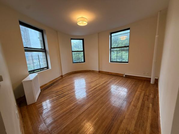 5000 Broadway APT 4B