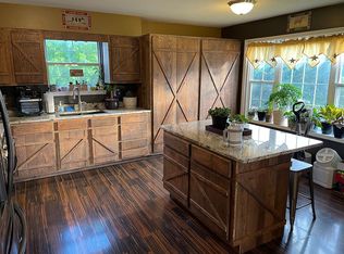 11 Arrowood Dr, Bridgeport, WV 26330