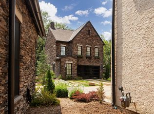 207 Ambleside Village Ln, Davidson, NC 28036