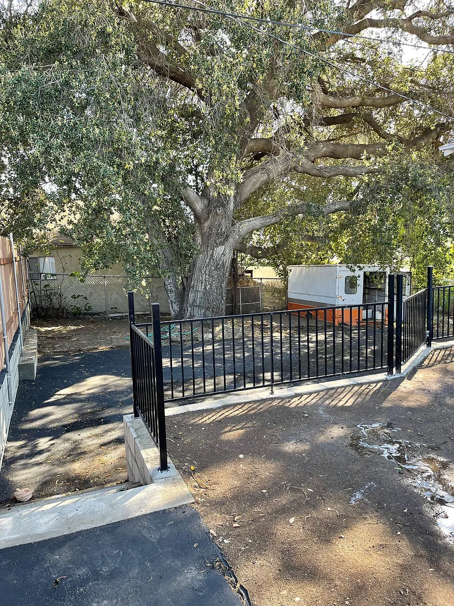 Building Photo - 4803 Lowell Ave