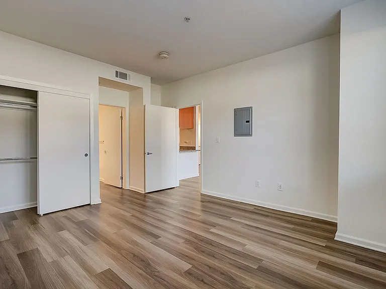 Old Pasadena Collection Apartments — Photo 16