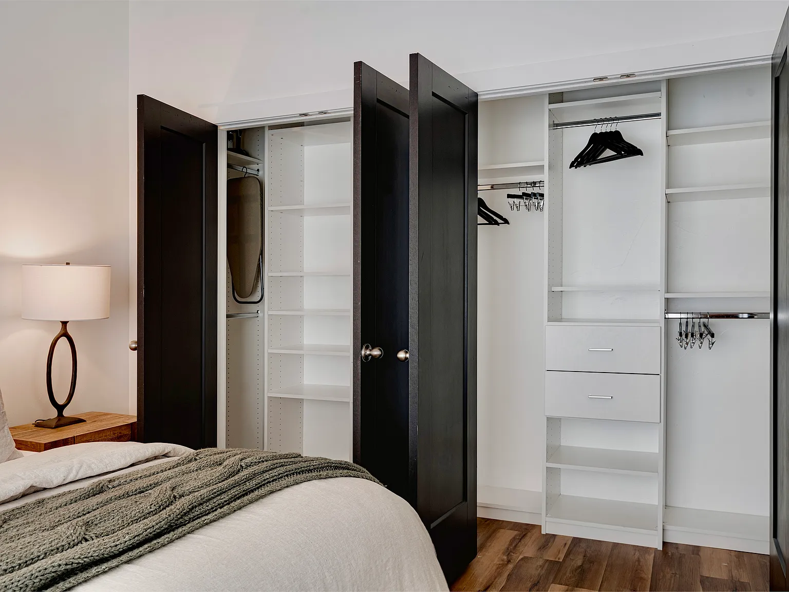 1 bed, 720 sqft, $2,400 — Photo 3