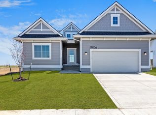 1906 Silver Maple Dr, Norwalk, IA 50211