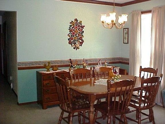 5th image of 223 Laurel Ave