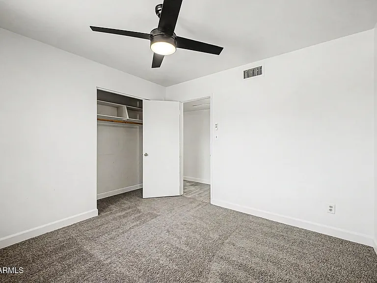 1243 E Riviera Dr — Photo 12