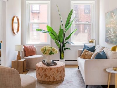 11 Revere St APT 4, Boston, MA, 02114