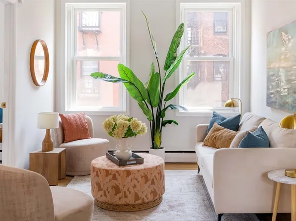 11 Revere St APT 4, Boston, MA 02114