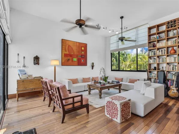 209 E Enid Dr #36, Key Biscayne, FL 33149