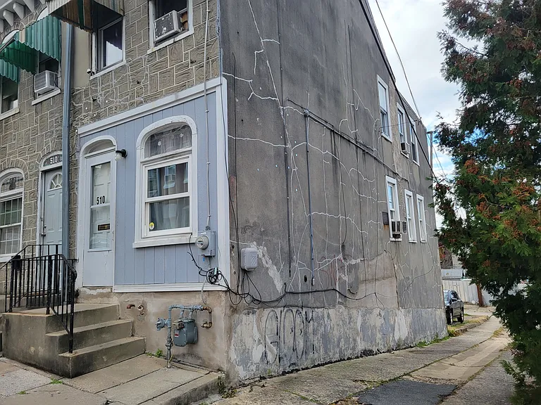 510 Maple St — Photo 2