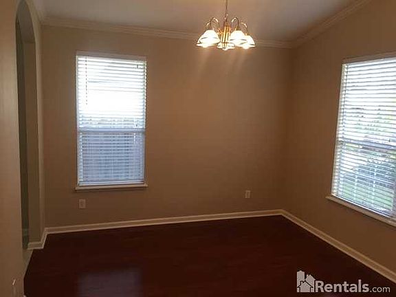 3rd image of 2627 Ashfield Ct