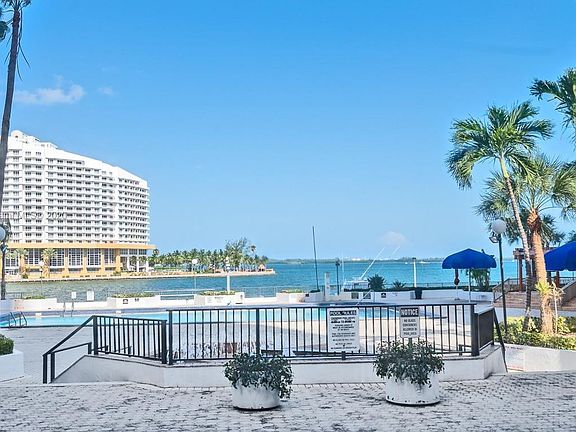 2nd image of 825 Brickell Bay Dr #84I