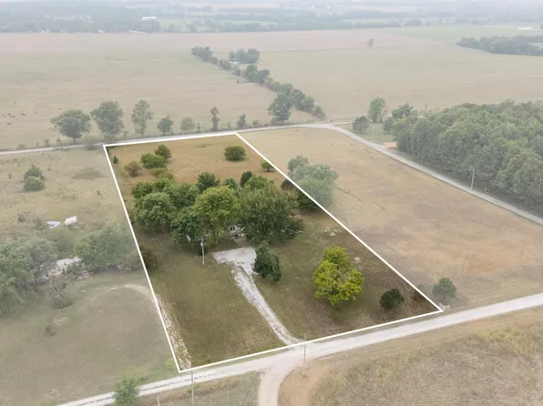 17077 Lawrence 1224, Aurora, MO 65605