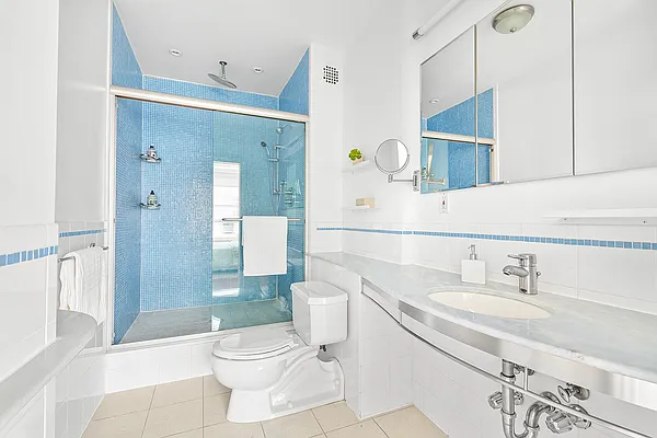 Sold by Corcoran | media 14