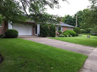 234 Washington Cir, Lake Forest, IL 60045