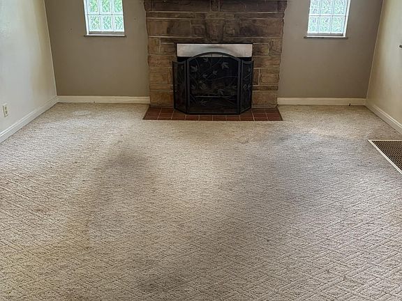 3rd image of 3880 Bennett Rd