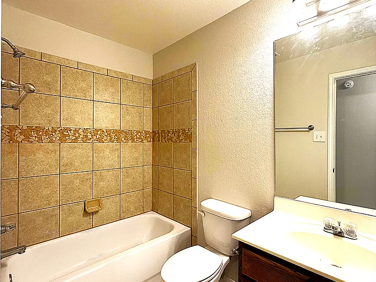 1301 Cinch Dr #A — Photo 13