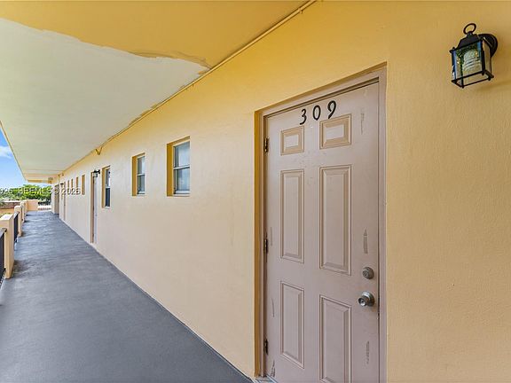 4th image of 201 Berkley Rd APT 309