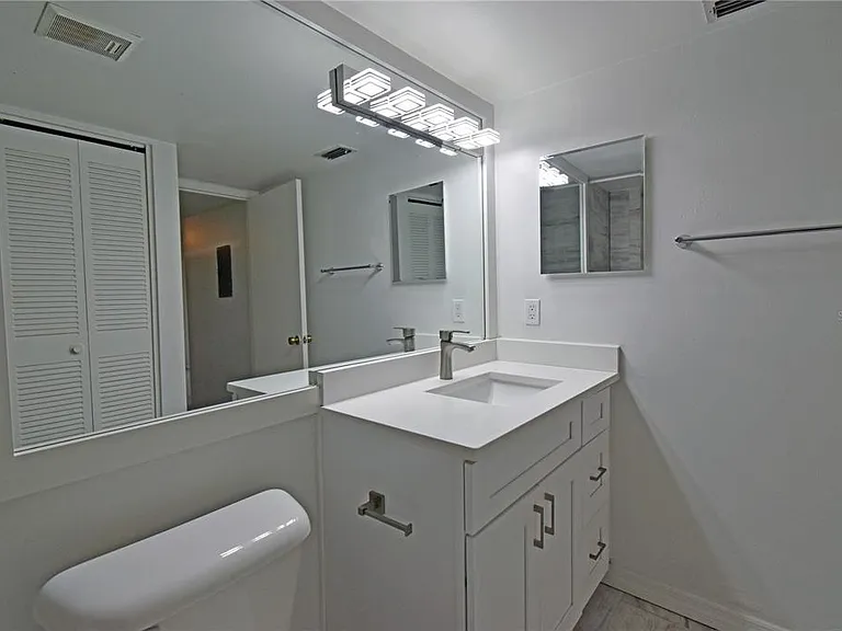 4207 Winding Moss Trl #208 — Photo 16