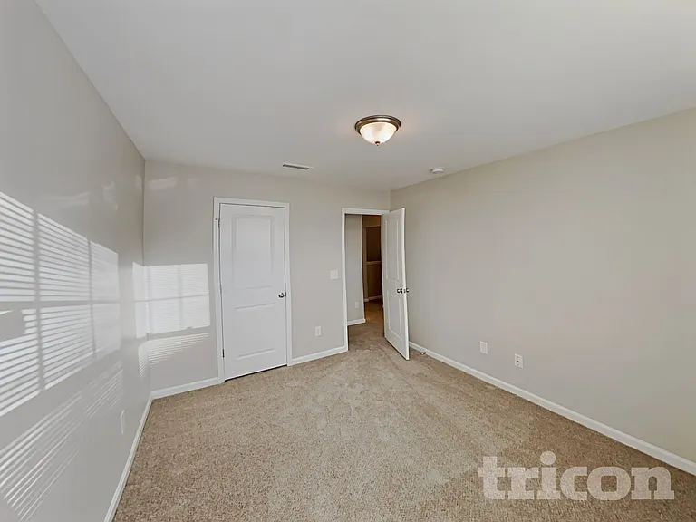 5251 Smoky Ridge Ln — Photo 13