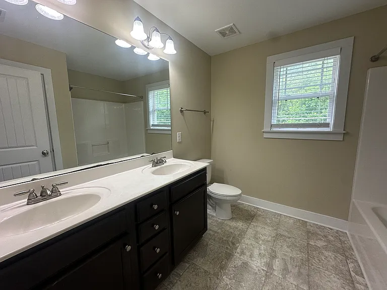 71 Wood Green Dr — Photo 23