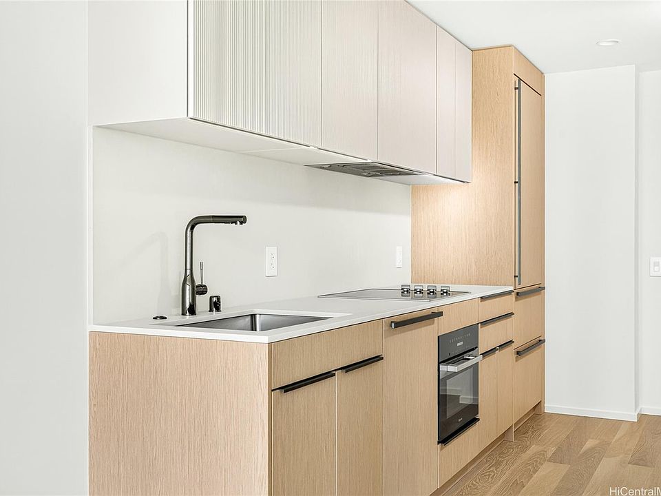 1st image of 333 Ward Ave #426