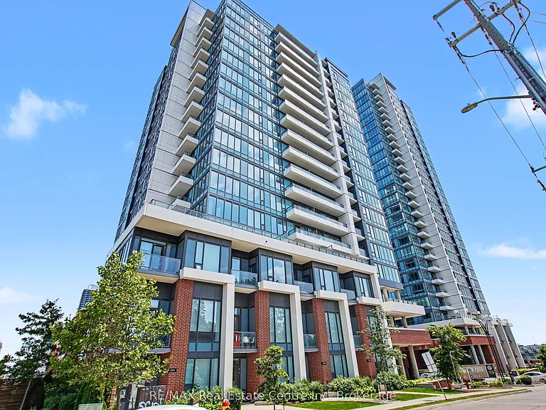 15 Wellington St S #2214 — Photo 2