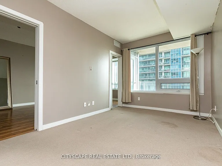 59 E Liberty St #1702 — Photo 8