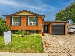 22 John Murray St, Hamilton, ON L8J 1C4