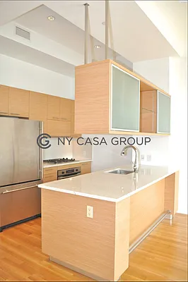 Rented by NY Casa Group | media 9