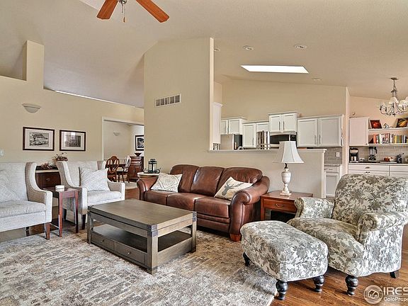 4th image of 3432 Holden Ln