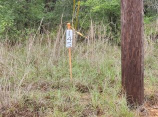 145 Flash Cir, Luling, TX 78648