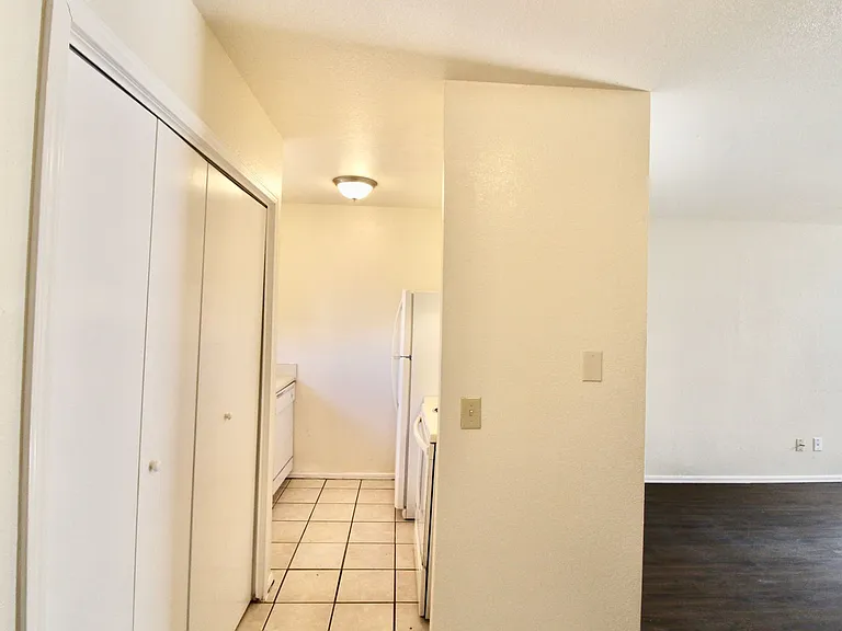 2336 Heatherfield Ln — Photo 4