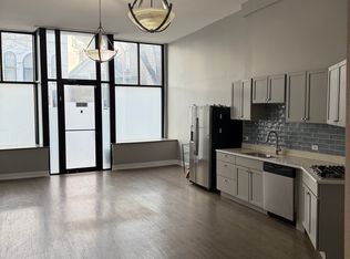 1876 N Hoyne Ave APT 1F, Chicago, IL 60647