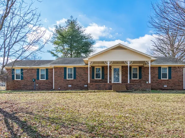 505 Woods Dr, Columbia, TN 38401